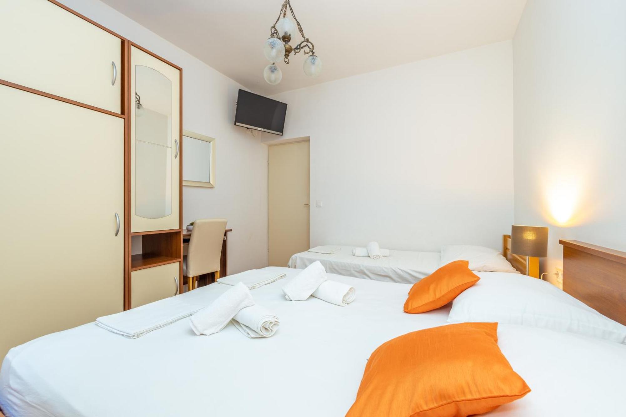 Apartments By The Sea Duce, Omis - 946 Szoba fotó
