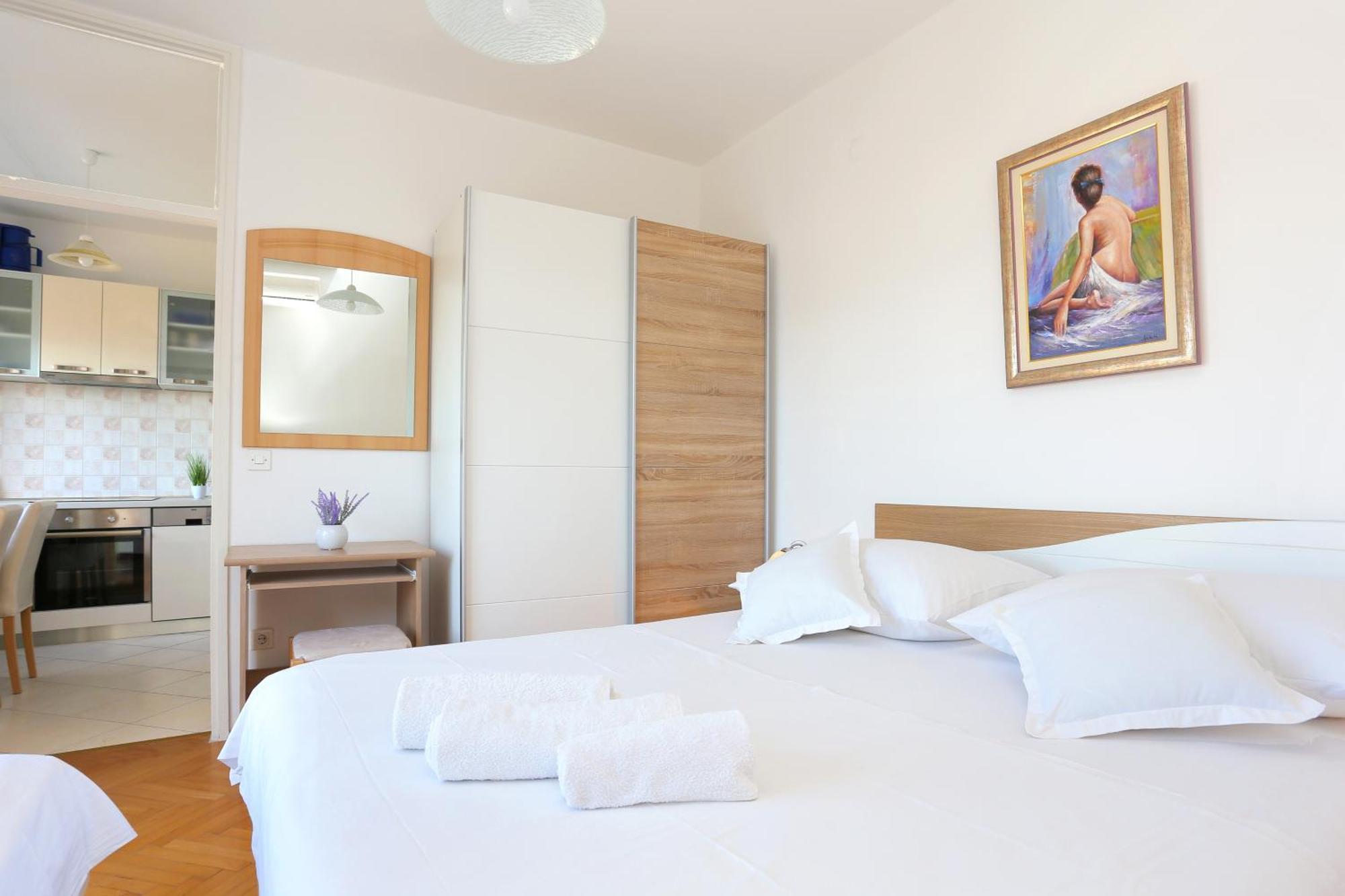 Apartments By The Sea Duce, Omis - 946 Szoba fotó
